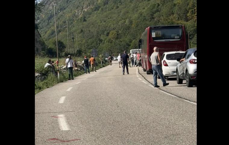 Un accident amb tres ferits bloqueja completament l’accés a Andorra per França amb 20 quilòmetres de cua