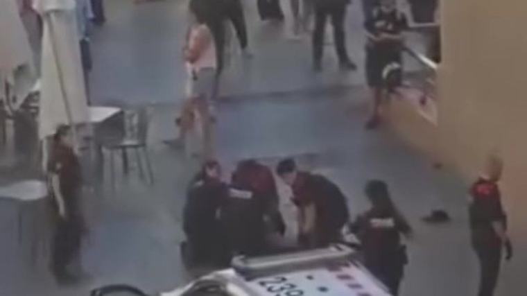 VÍDEO | Tensió al centre de Tarragona: un jove amb antecedents provoca diversos aldarulls