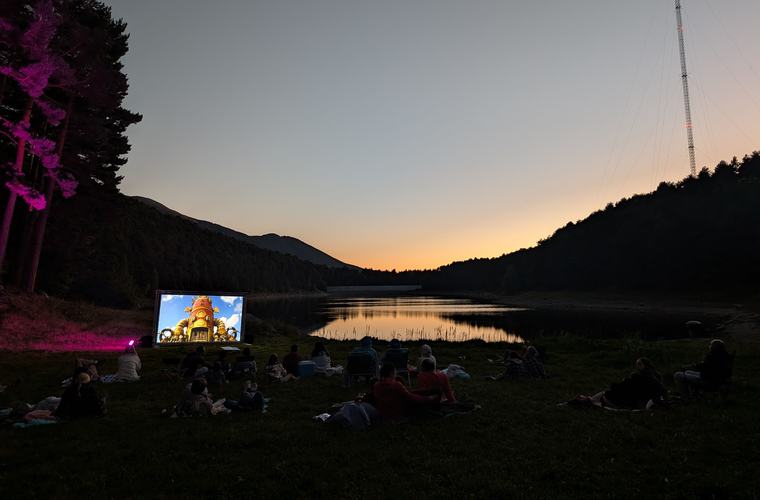 Les Nits d'estiu de FEDA Cultura tanquen amb 581 assistents malgrat la pluja i les obres