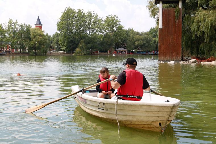 Les barques tornen a l'estany de Puigcerdà amb plans per ampliar el servei tot l'any