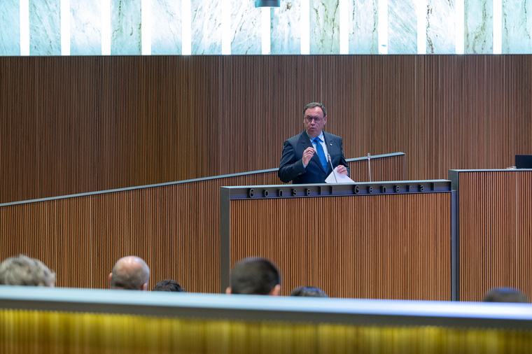 Comentari de Zamboni a “Reduir els terminis per a la nacionalitat dissoldria la identitat d’Andorra”