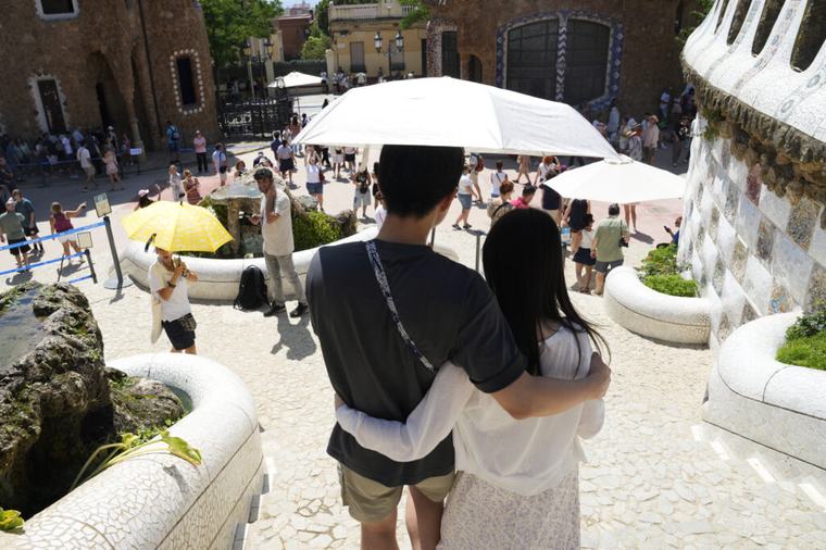S’intensifica l’episodi de calor extrema amb nous avisos de risc important