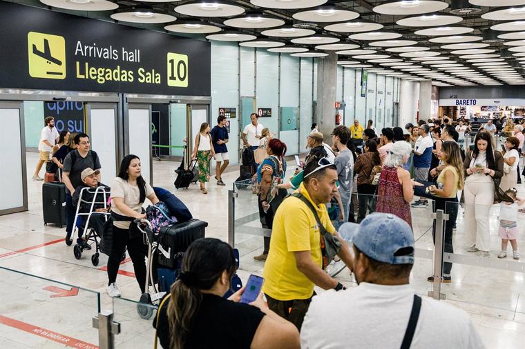 El BOE publica l'ordre que prorroga els controls als viatgers d'Itàlia fins al 22 de setembre