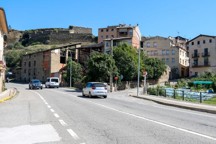 Un poble del Pirineu es planta: tallaran l'N-260 per reclamar un pas de vianants "urgent"