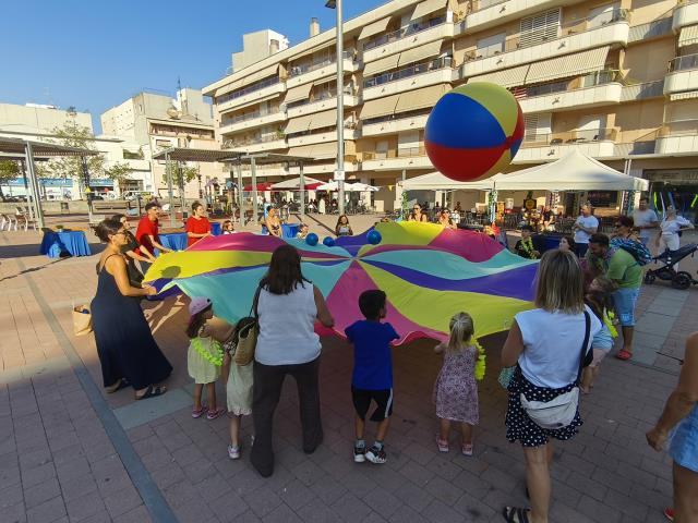 La "Maleta de jocs" torna a les places de Vilanova i la Geltrú aquest setembre